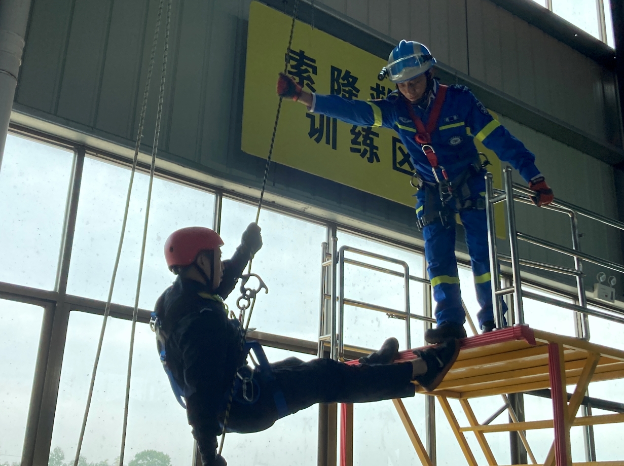 360桌面截图20211013141204.jpg